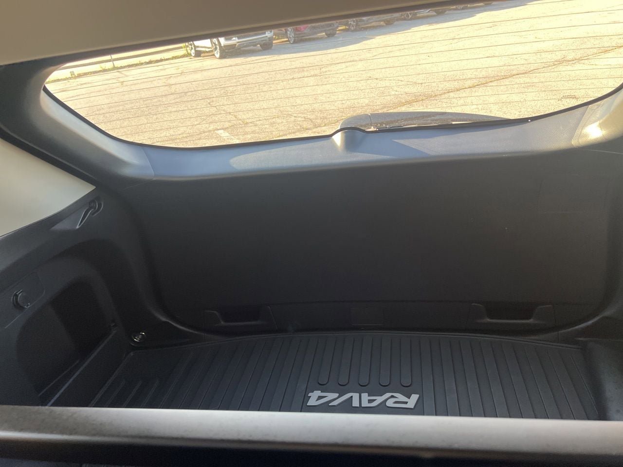 Used 2025 Toyota RAV4 XLE w/ Convenience Package AWD/4WD image 15