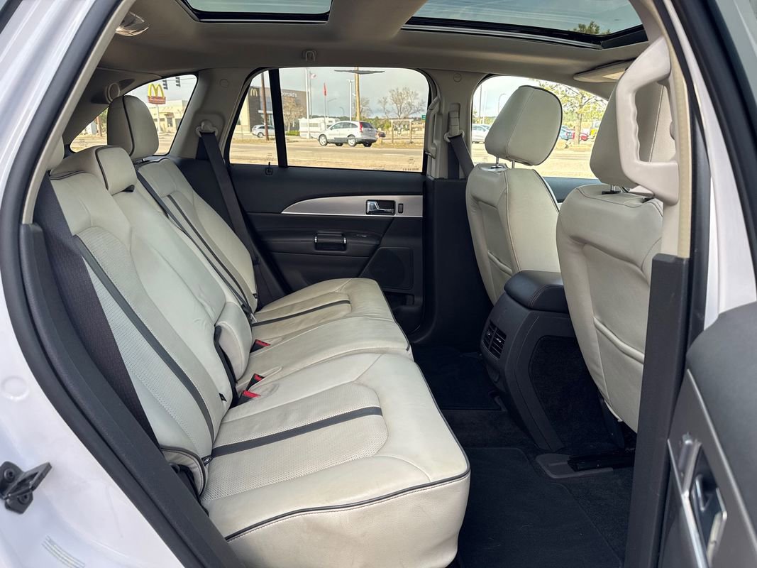 Used 2015 Lincoln MKX w/ Equipment Group 102A AWD/4WD image 15