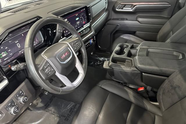Used 2024 GMC Sierra 1500 SLT AWD/4WD image 10