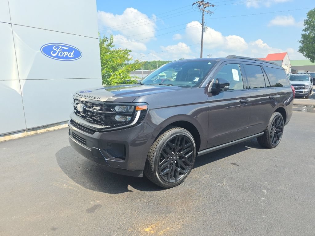 New 2027 Ford Expedition Platinum w/ Stealth Performance Package AWD/4WD image 2