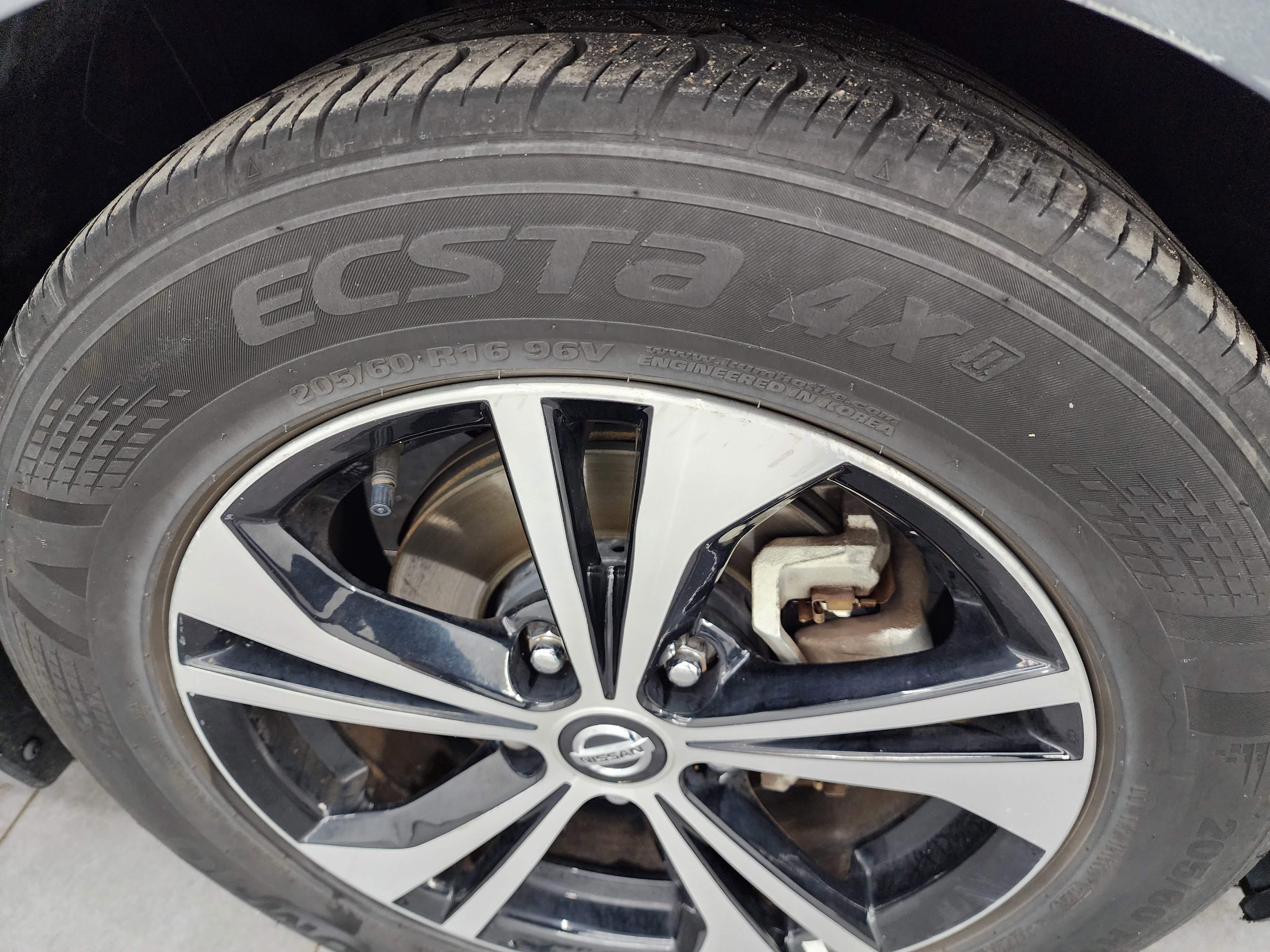 Used 2023 Nissan Sentra SV image 4