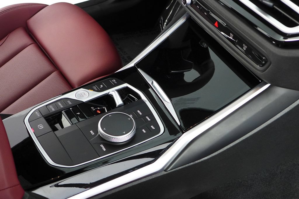 Used 2024 BMW 330i Sedan w/ Convenience Package RWD image 15
