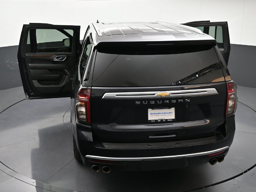 Certified 2023 Chevrolet Suburban High Country w/ Premium Package 2 AWD/4WD image 36