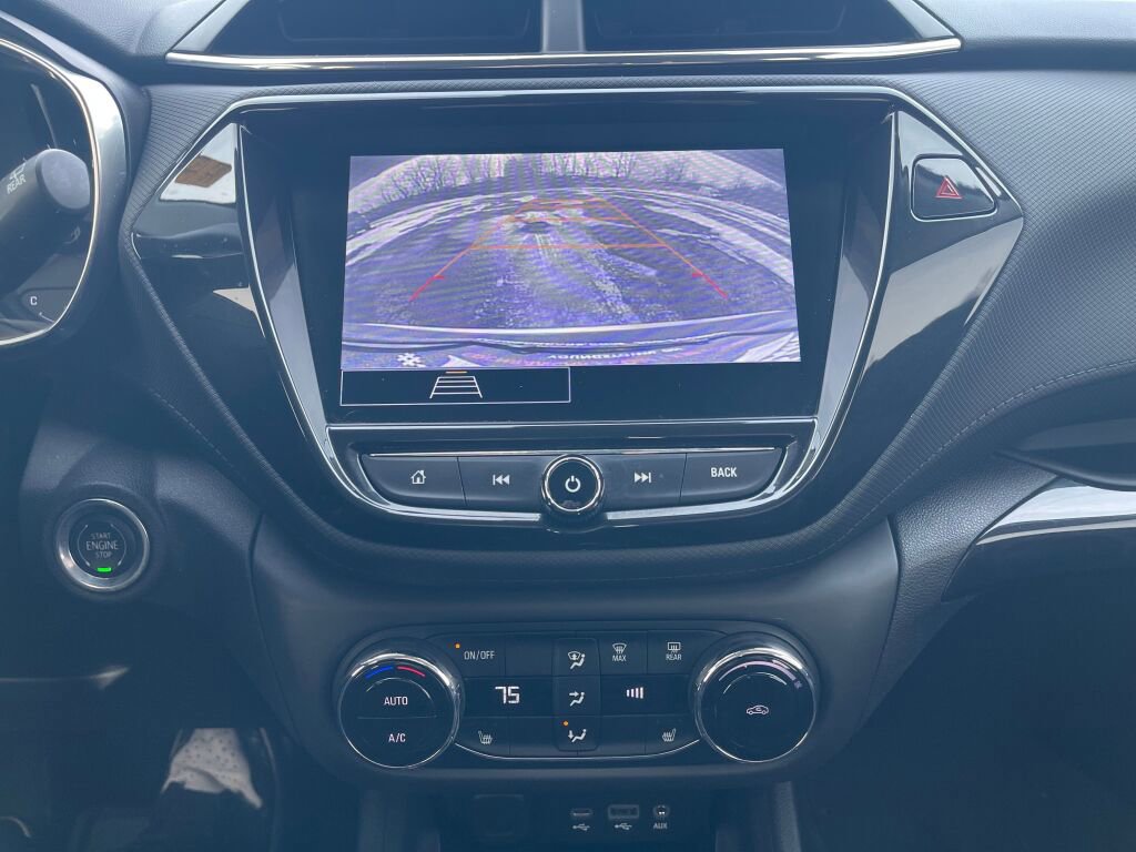 Used 2021 Chevrolet TrailBlazer LT w/ Convenience Package image 9