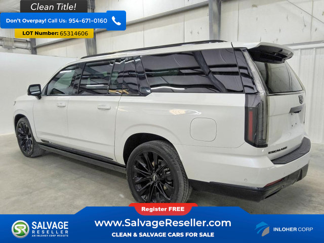 Used 2025 Cadillac Escalade ESV Sport Platinum w/ LPO, ONYX Package AWD/4WD image 3