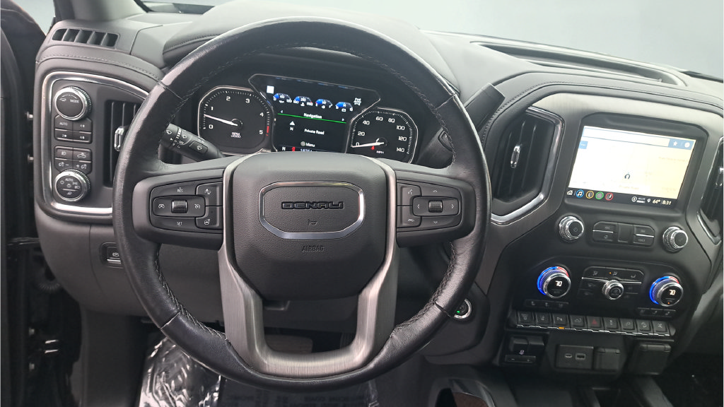 Used 2022 GMC Sierra 3500 Denali w/ Denali Ultimate Package AWD/4WD image 26