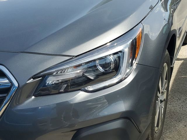 Used 2018 Subaru Outback 2.5i Limited image 3