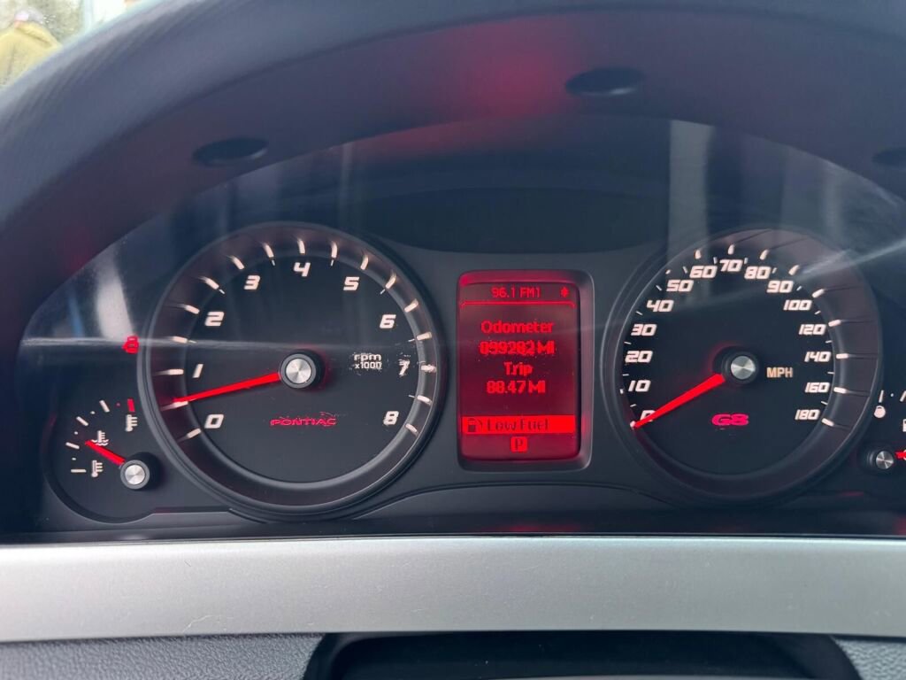 Used 2009 Pontiac G8 GT w/ Premium Package image 16