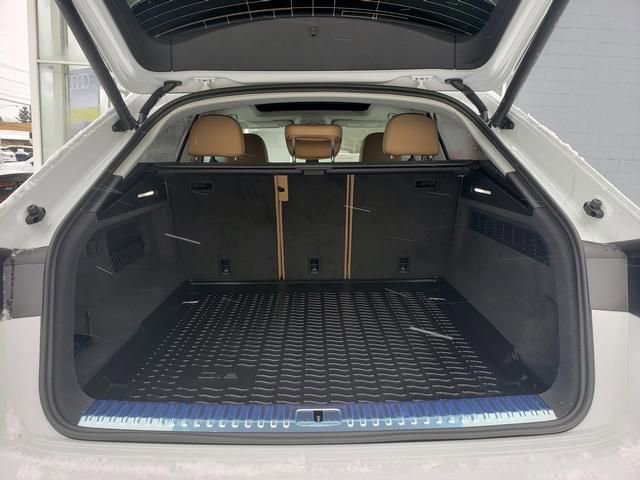 New 2026 Audi Q8 Prestige image 5