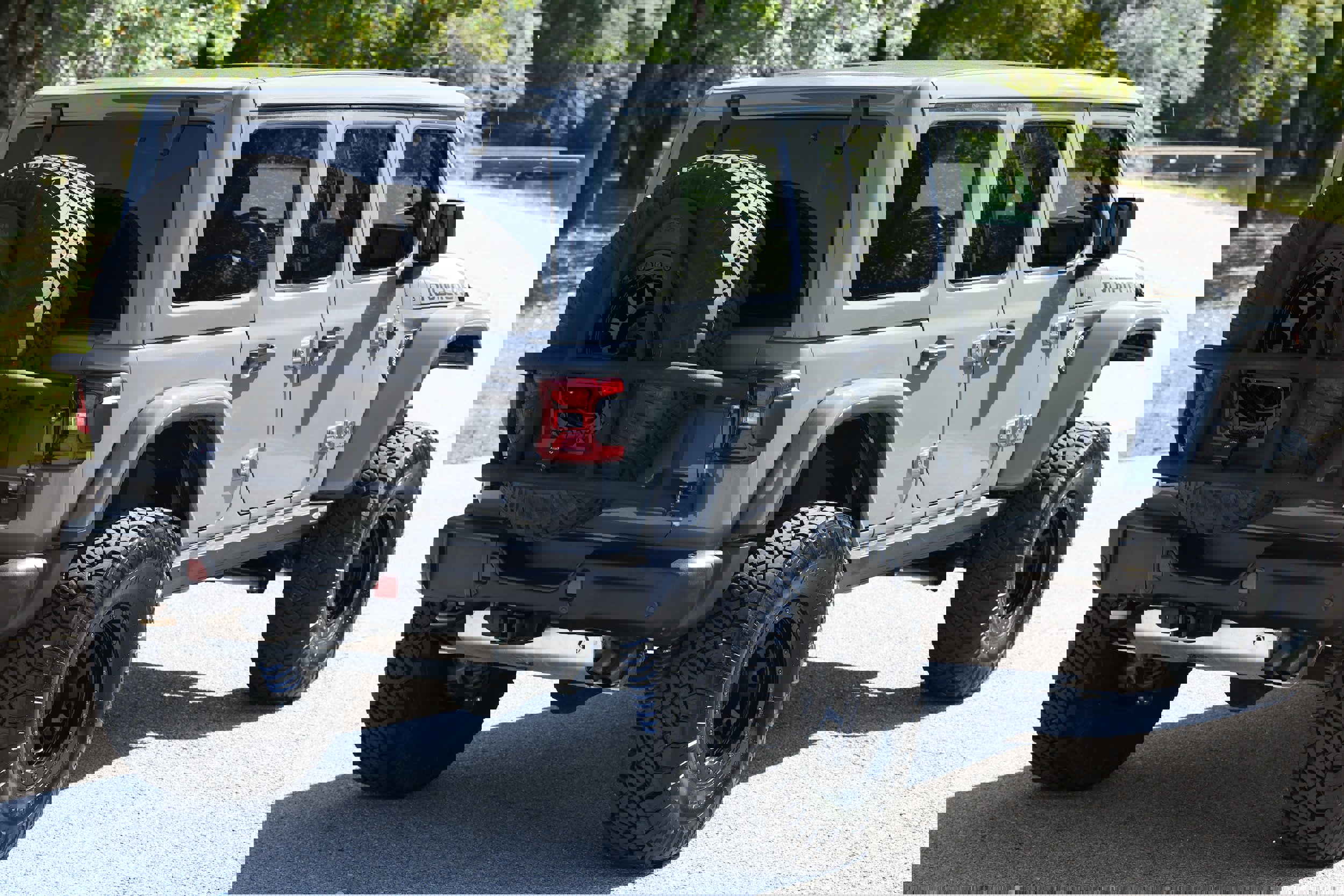 Used 2023 Jeep Wrangler Rubicon 392 w/ Trailer Tow Package image 7