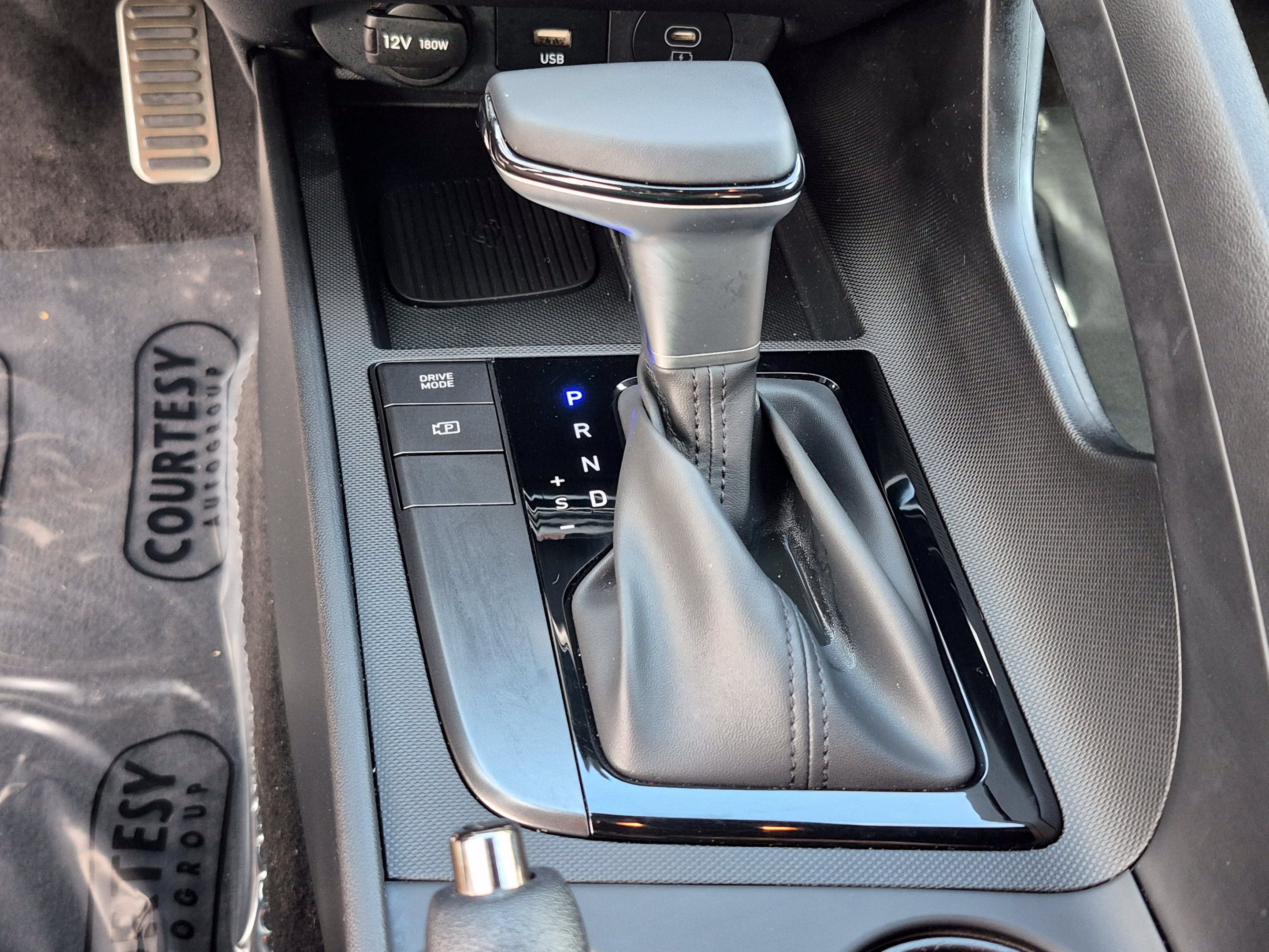 Certified 2025 Hyundai Elantra Sport FWD image 26