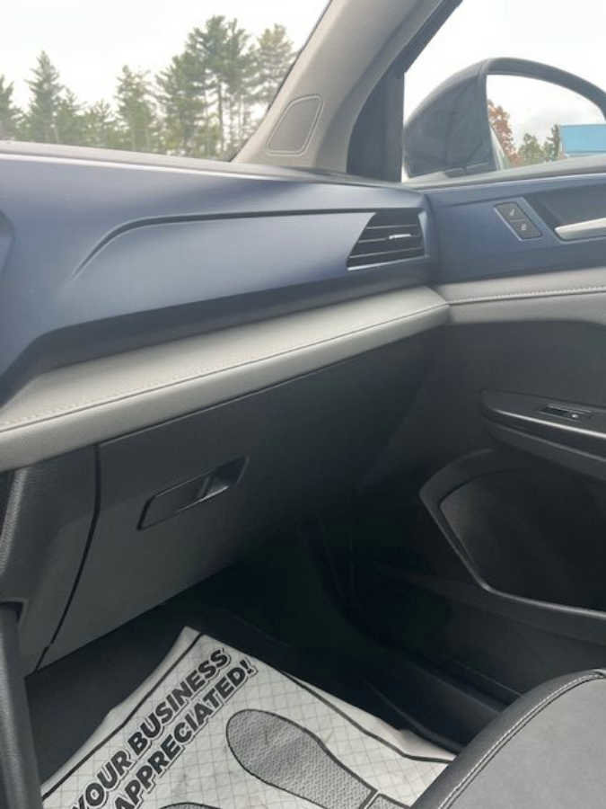 Used 2023 Volkswagen Taos SE w/ Panoramic Sunroof Package image 15