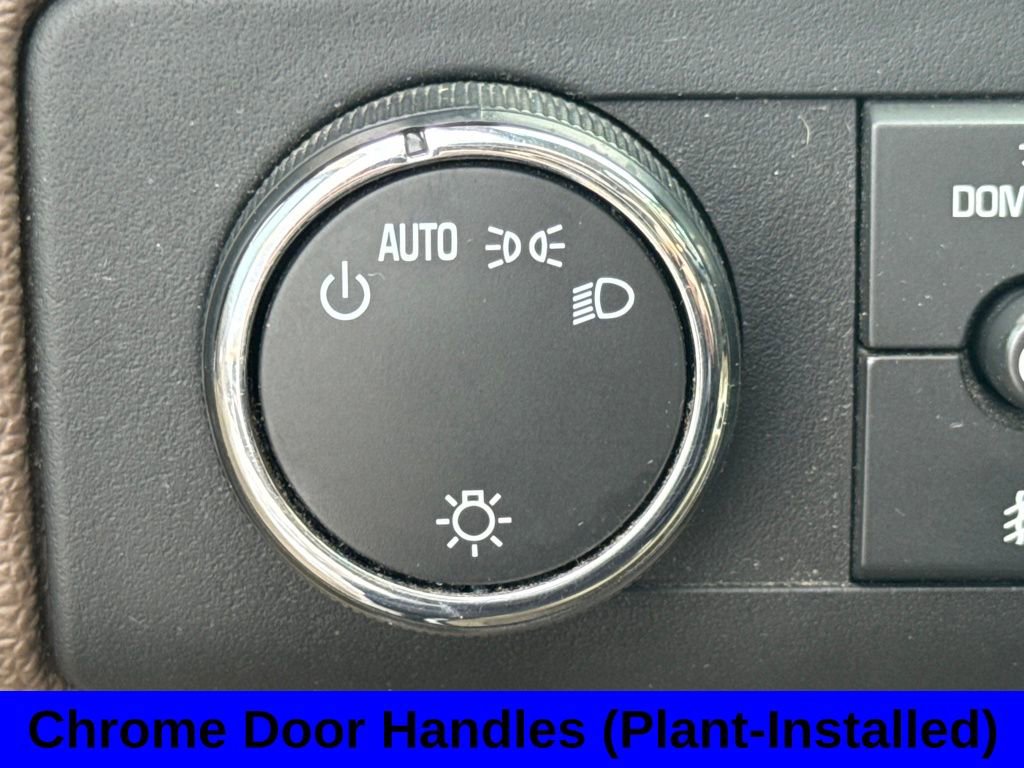 Used 2010 Chevrolet Silverado 1500 LTZ w/ White Diamond Tricoat Edition image 33