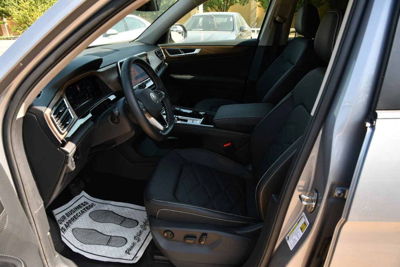 Used 2026 Volkswagen Atlas SE FWD image 29