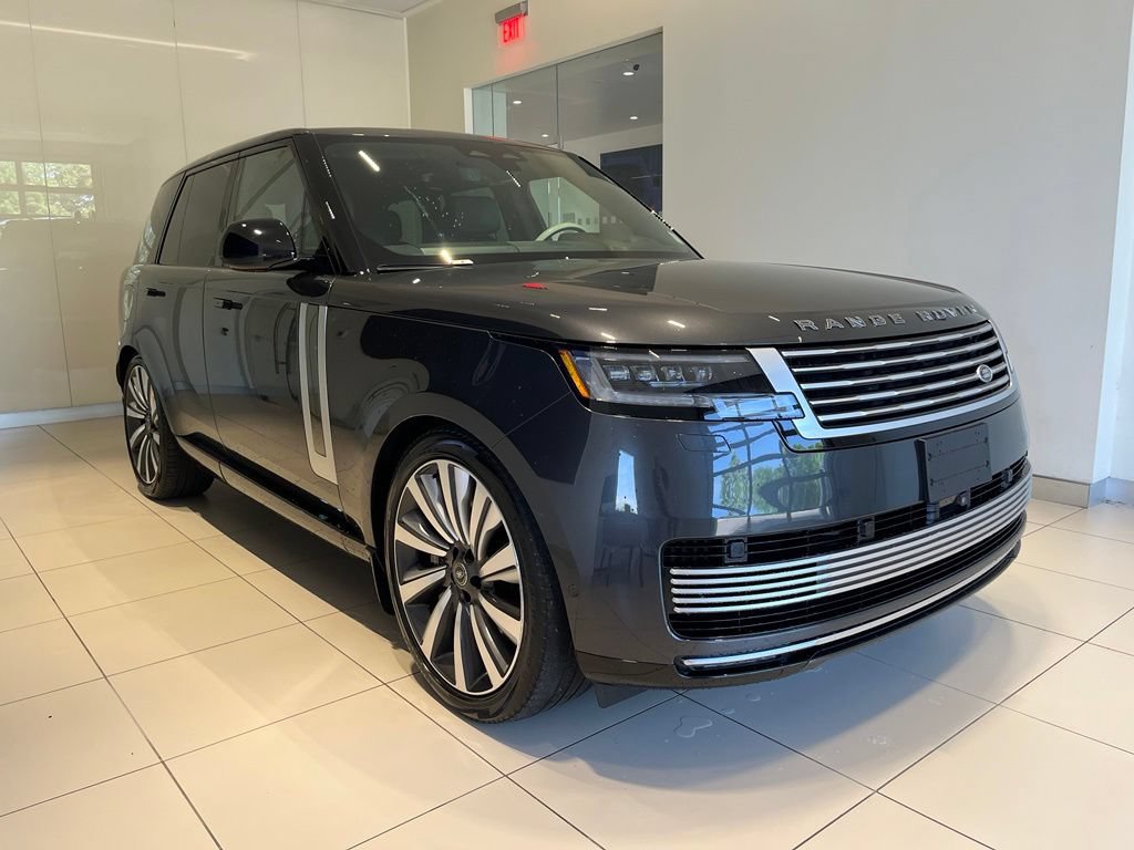 Used 2024 Land Rover Range Rover SV AWD/4WD image 10