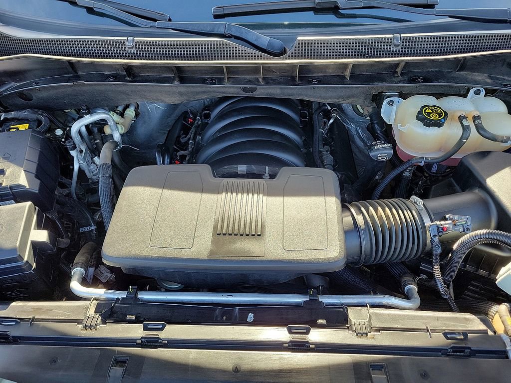 Used 2023 Chevrolet Suburban Premier image 13