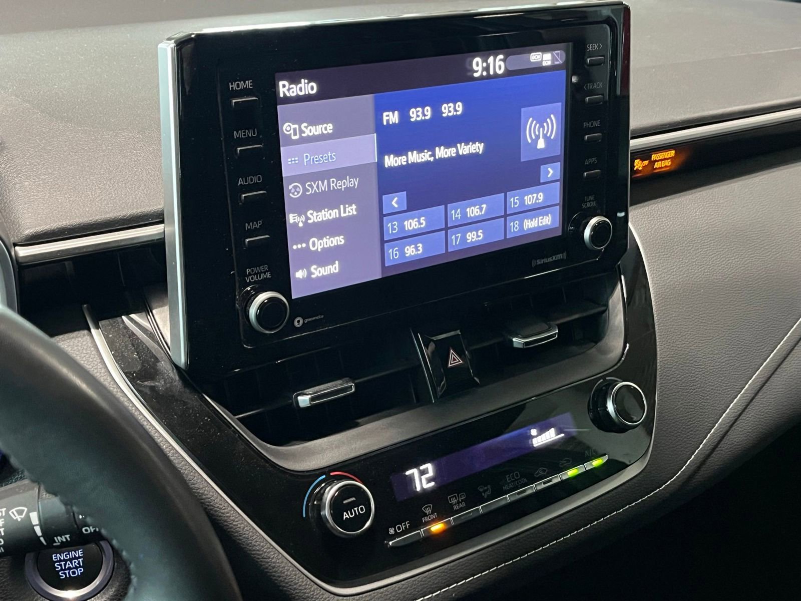 Used 2022 Toyota Corolla SE FWD image 20