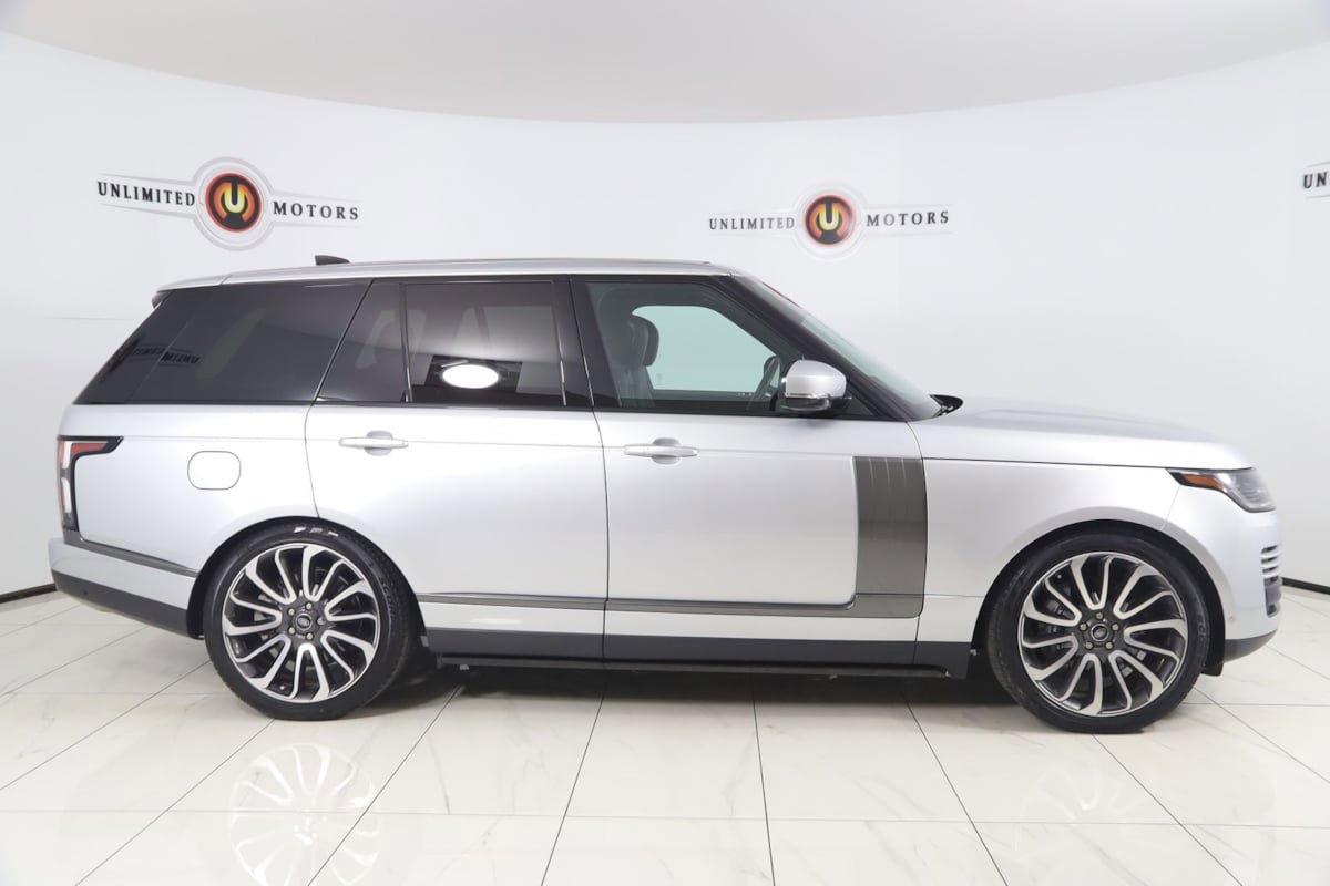 Used 2019 Land Rover Range Rover Supercharged AWD/4WD image 2