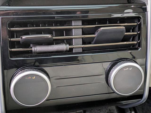 Certified 2024 Land Rover Range Rover SE image 18