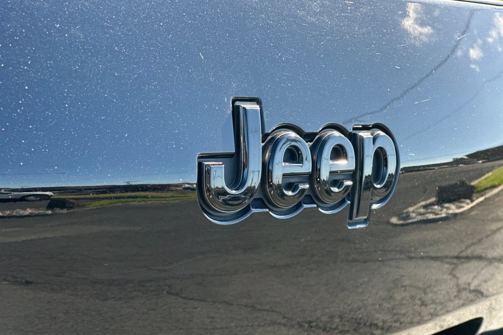 Used 2023 Jeep Grand Cherokee L Laredo AWD/4WD image 26