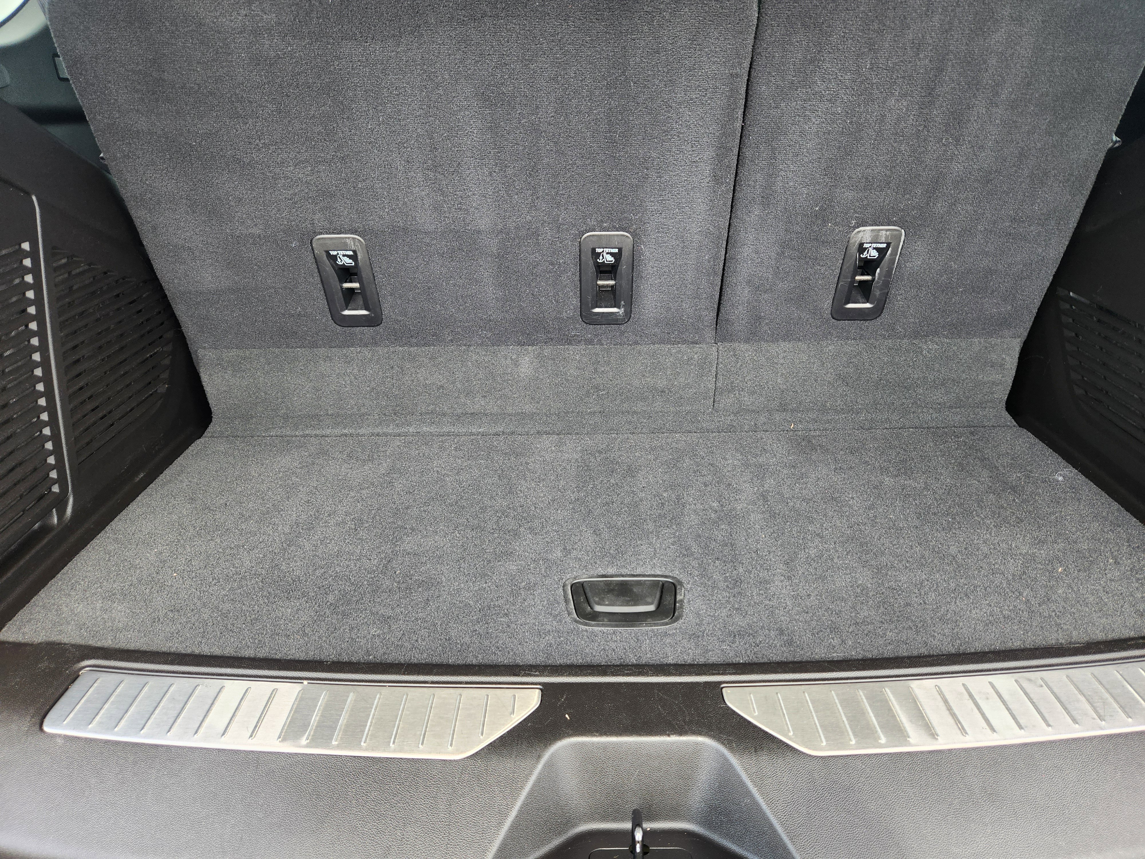 Used 2021 GMC Yukon AT4 w/ AT4 Premium Package image 34