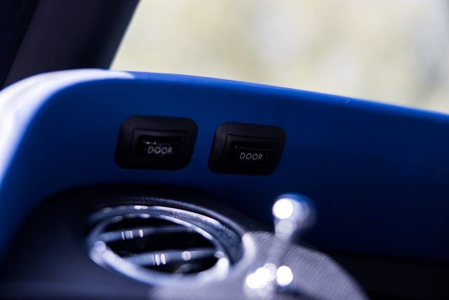 Used 2022 Rolls-Royce Cullinan Black Badge image 33