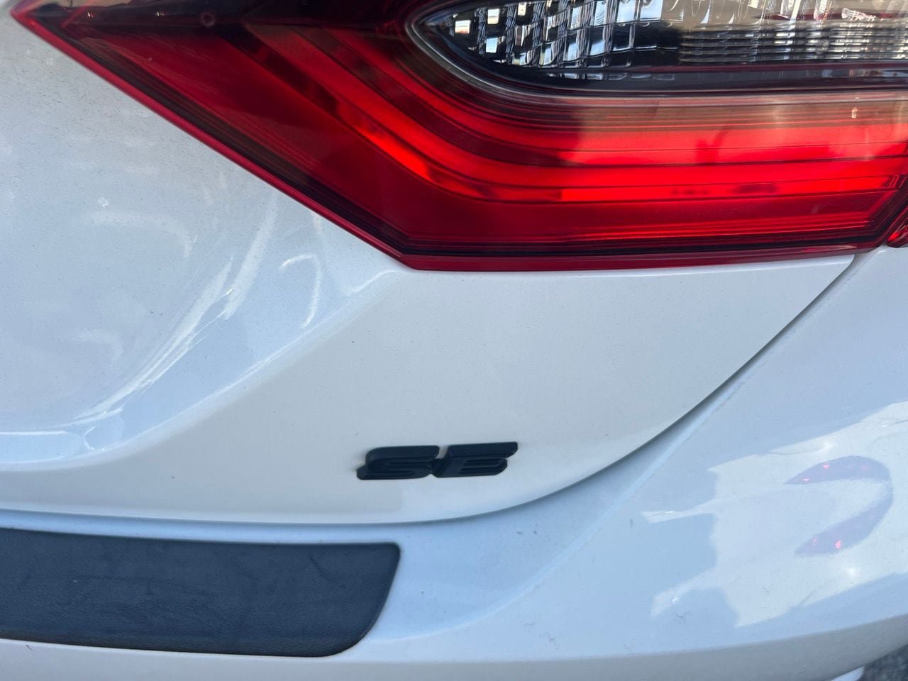 Used 2024 Toyota Camry SE FWD image 7