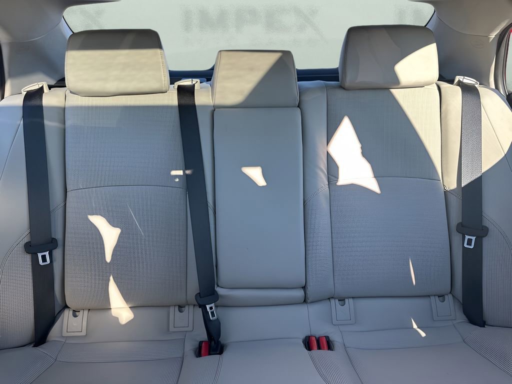 Used 2025 Toyota Camry XLE image 12