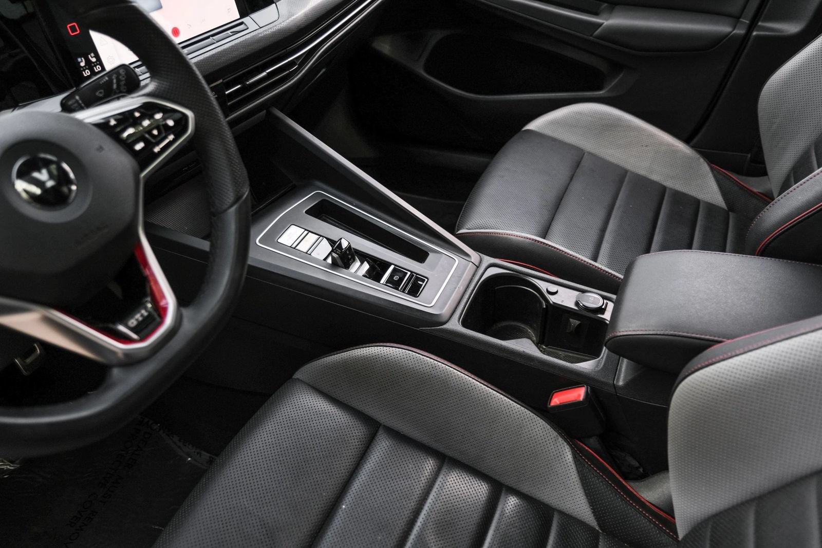 Used 2022 Volkswagen GTI Autobahn FWD image 23