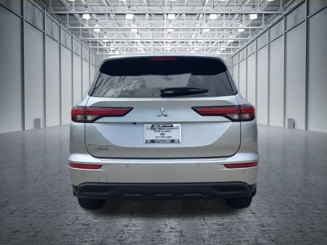 Used 2022 Mitsubishi Outlander ES FWD image 38