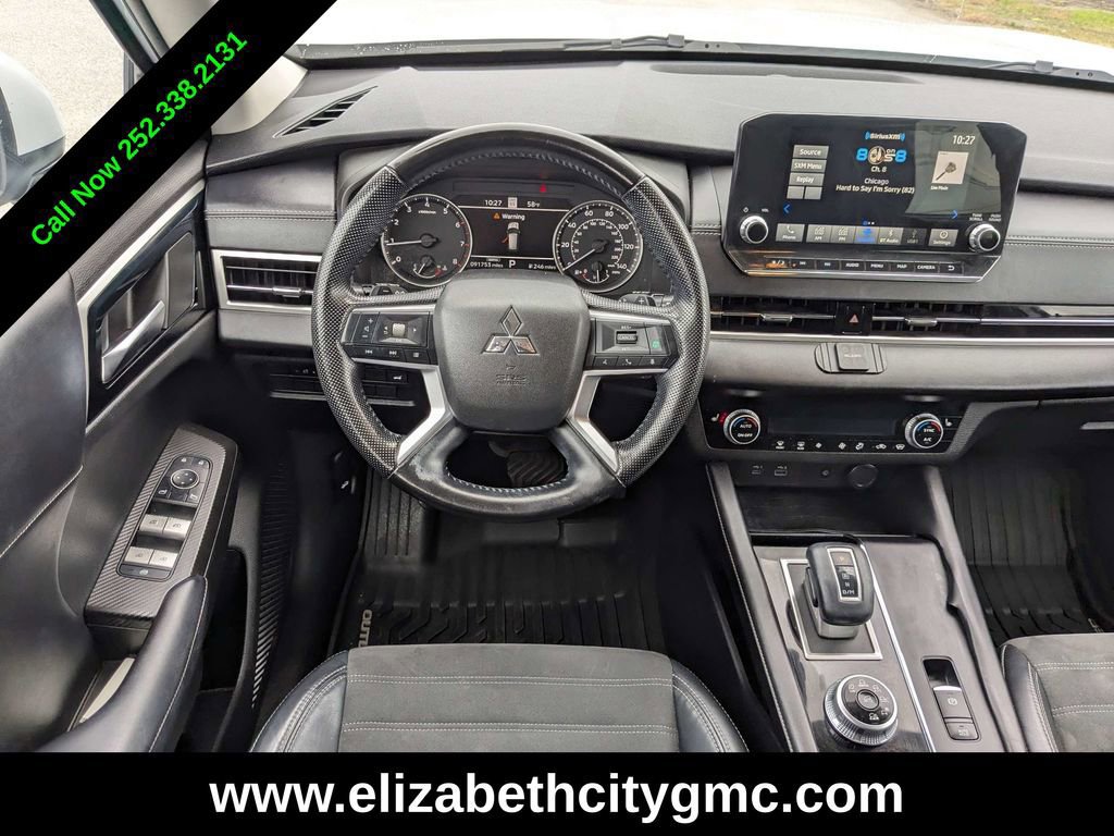 Used 2022 Mitsubishi Outlander SE image 18