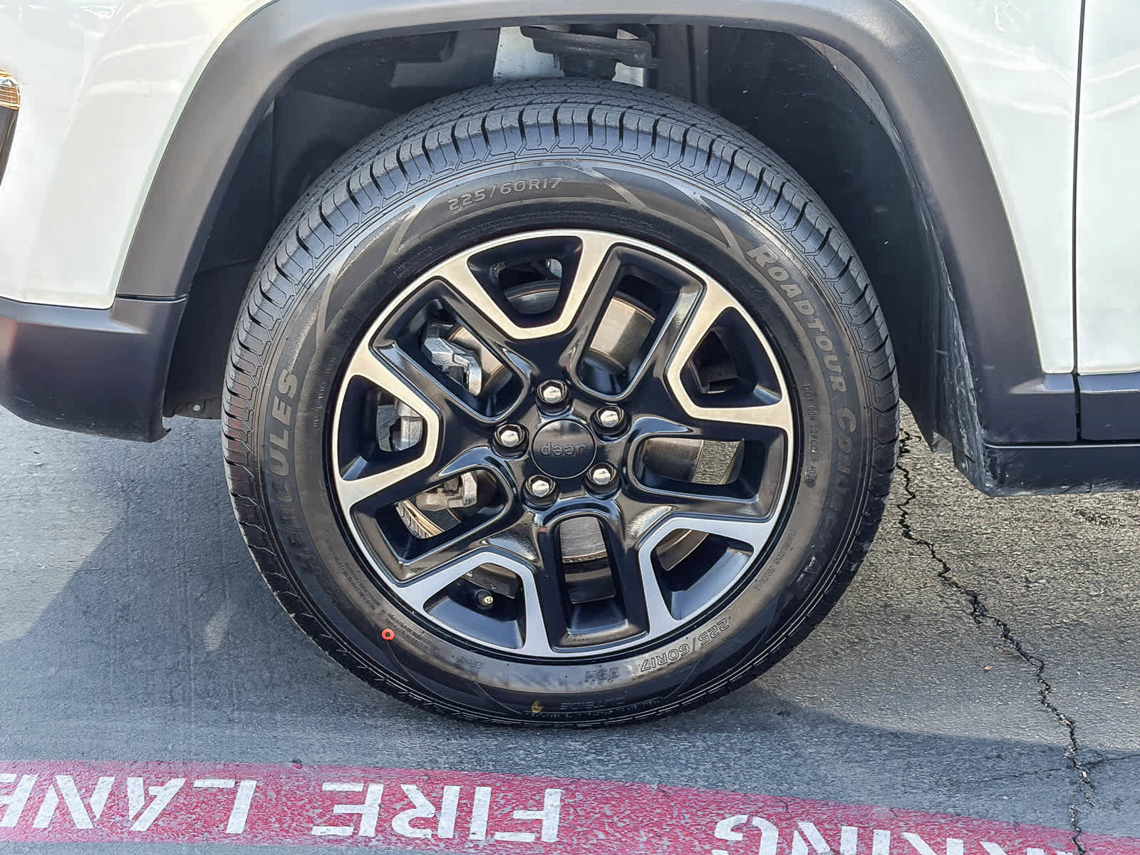 Used 2019 Jeep Compass Sport image 9