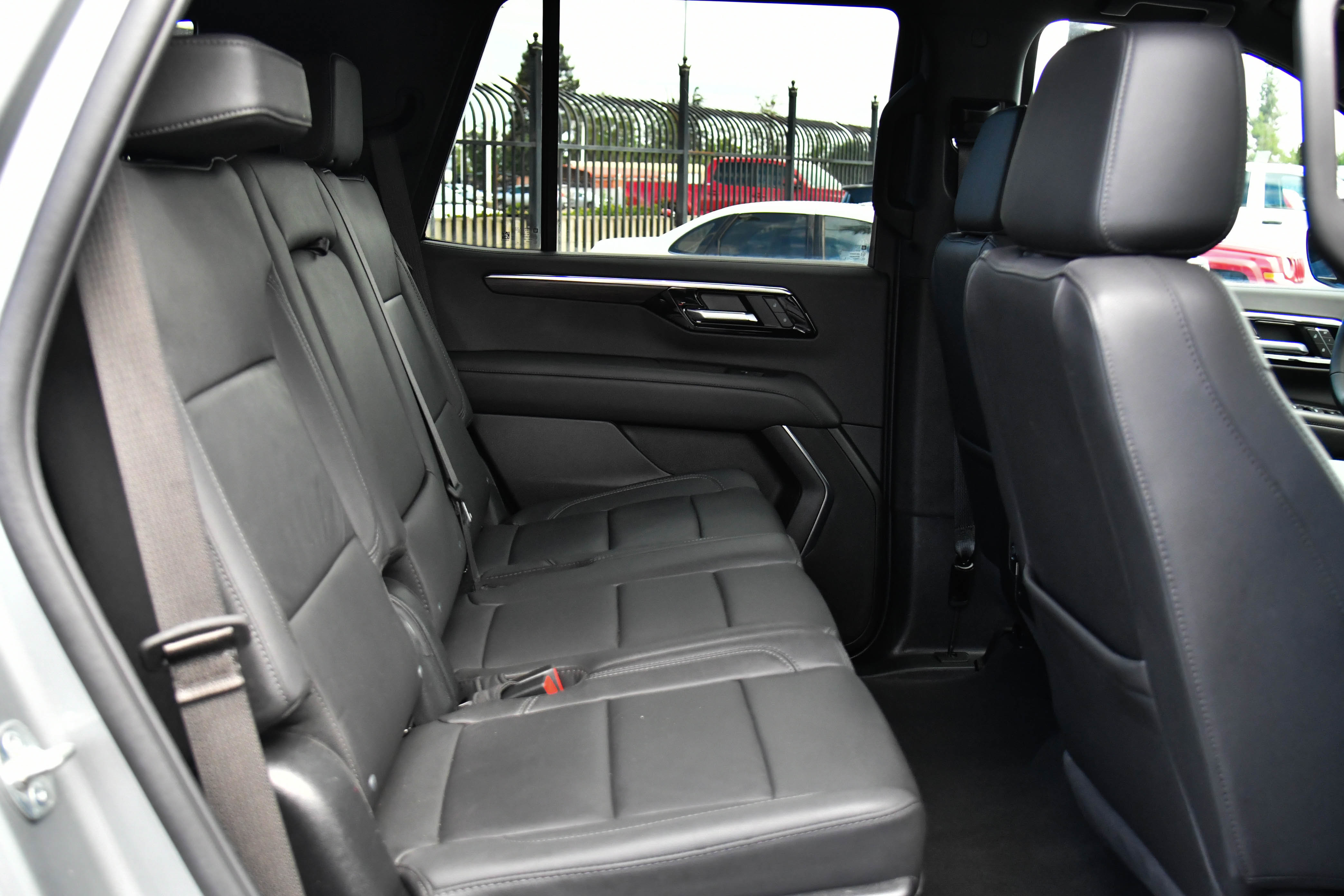 Used 2025 Chevrolet Tahoe LT image 57