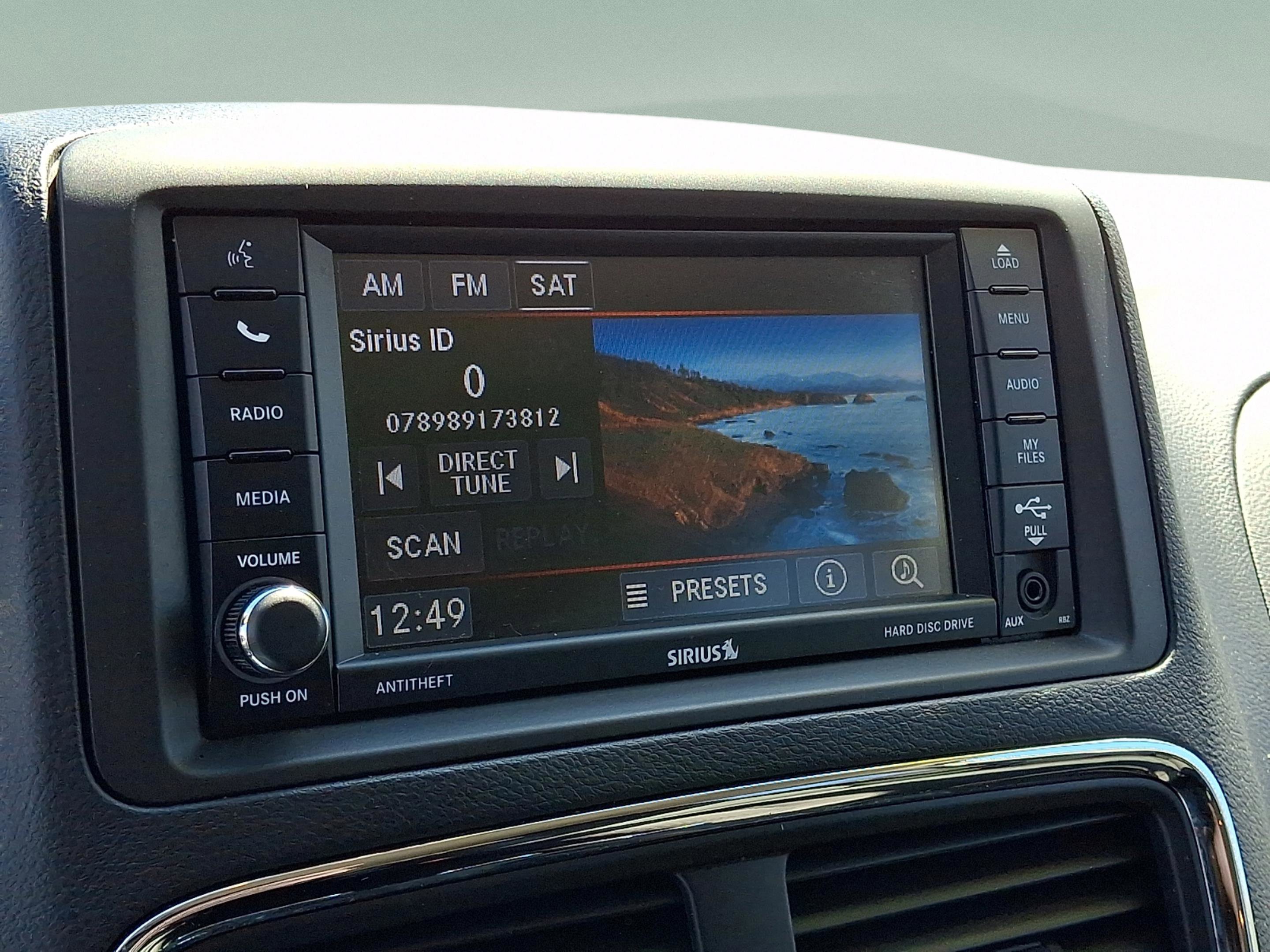 Certified 2018 Dodge Grand Caravan SE w/ UConnect Hands-Free Group image 17