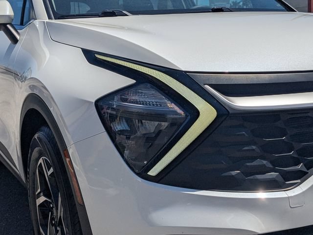 Certified 2023 Kia Sportage LX FWD image 9