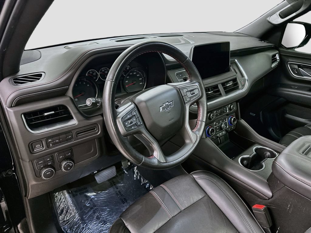 Used 2021 Chevrolet Suburban RST w/ Luxury Package AWD/4WD image 4