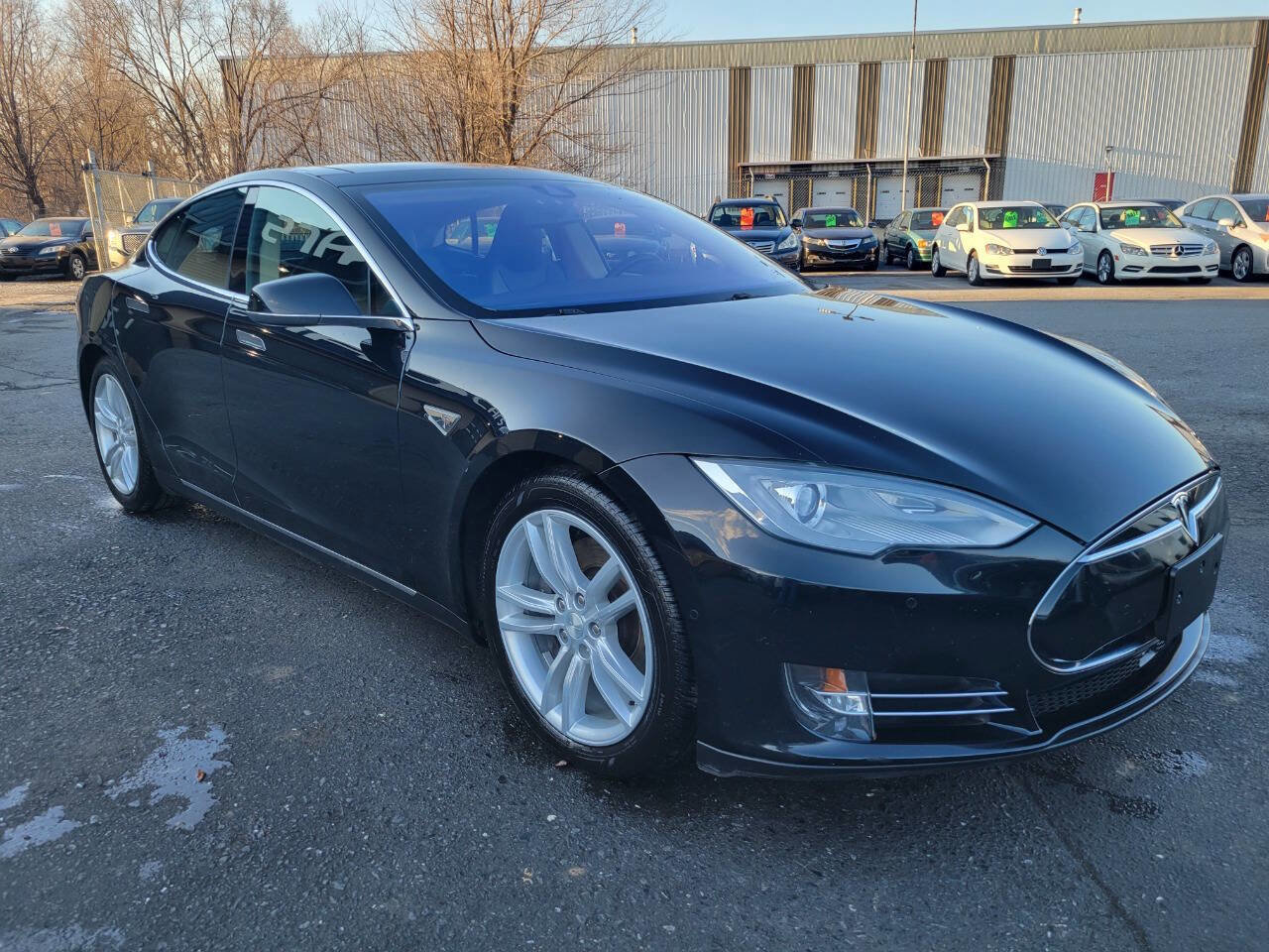 Used 2015 Tesla Model S 85D image 3