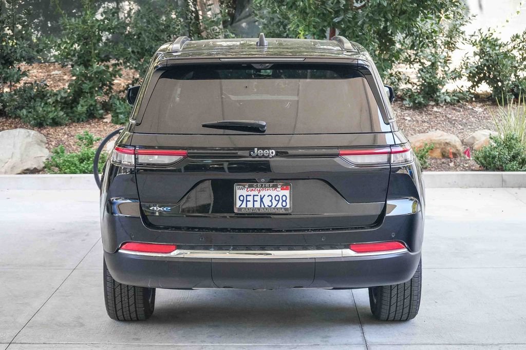 Used 2023 Jeep Grand Cherokee 4WD 4xe w/ Luxury Tech Group II image 5