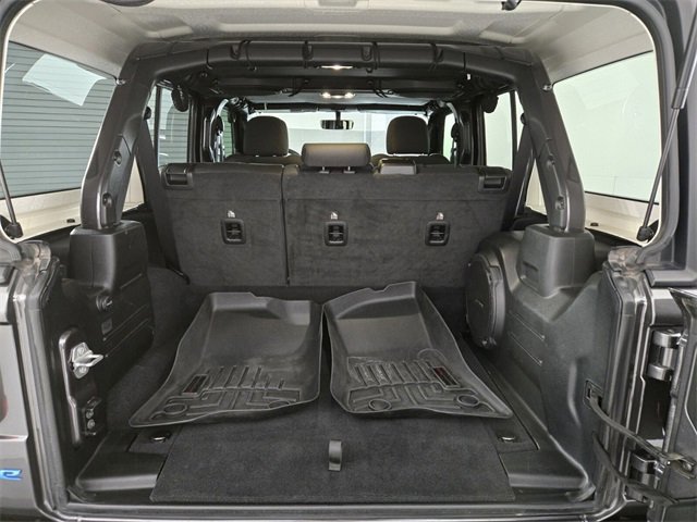 Used 2023 Jeep Wrangler Unlimited Rubicon 4xe image 19