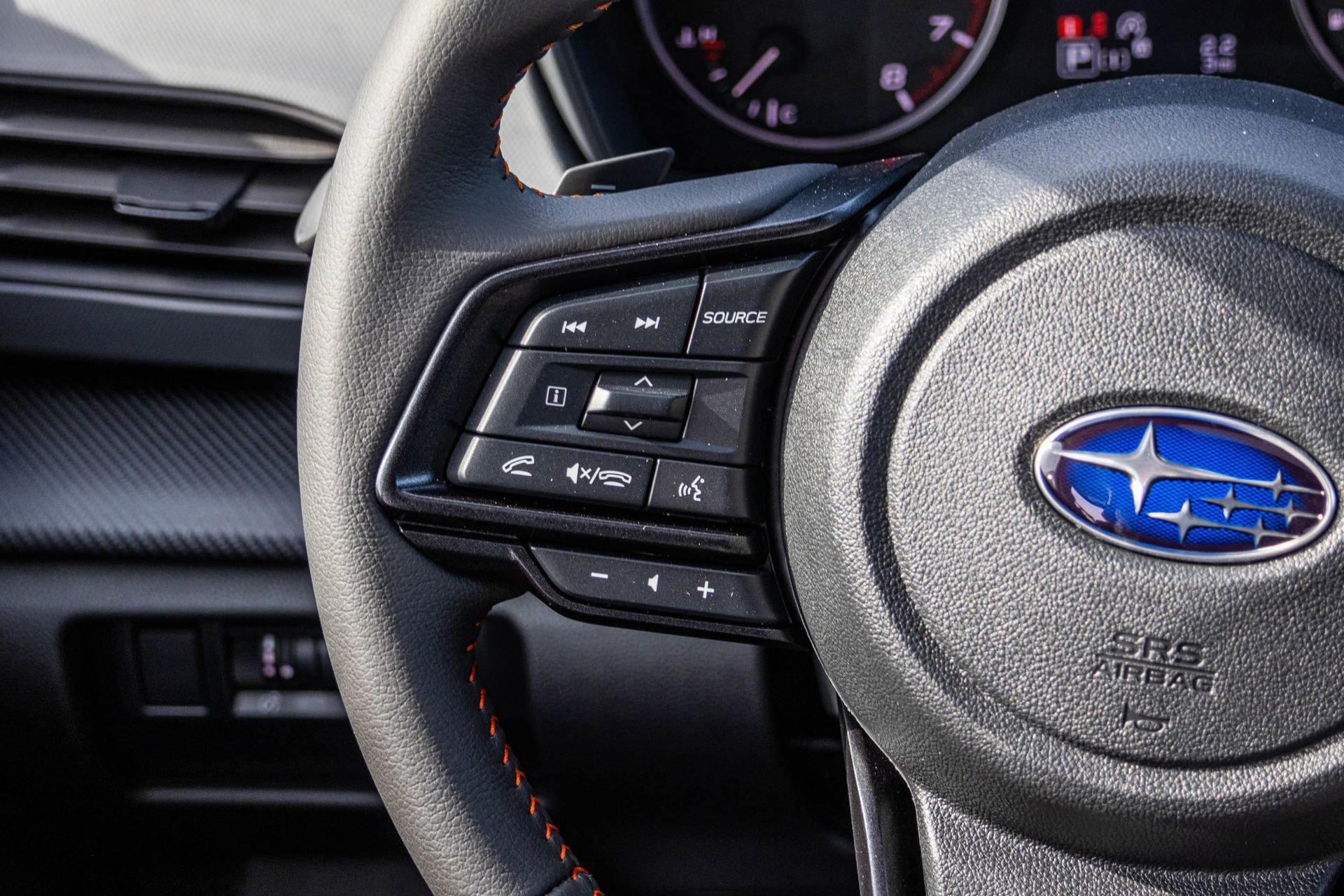 New 2025 Subaru Crosstrek 2.5i Limited w/ Crosstrek Mirror Package image 48