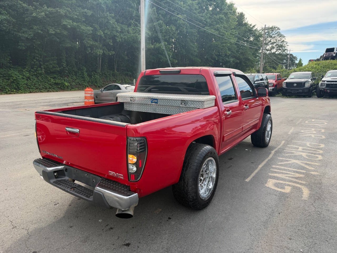 Used 2010 GMC Canyon SLE RWD image 5