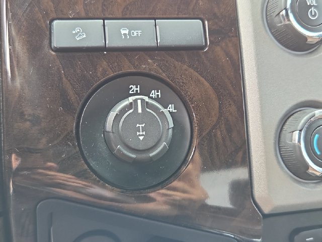 Used 2015 Ford F350 Platinum AWD/4WD image 23