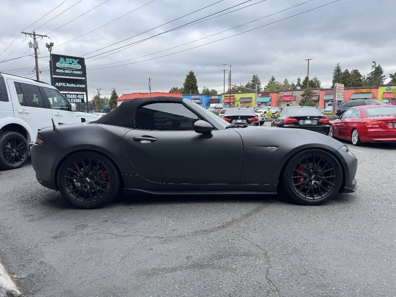 Used 2017 MAZDA MX-5 Miata Club w/ Brembo/BBS Package RWD image 9
