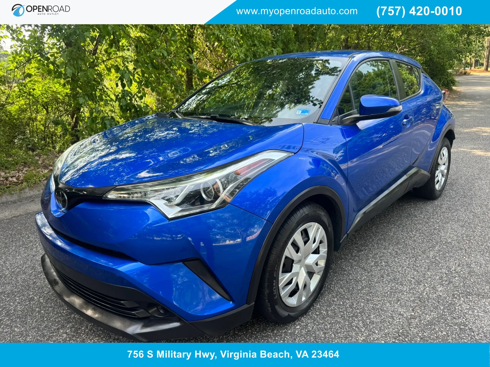 Used 2019 Toyota C-HR LE FWD image 1