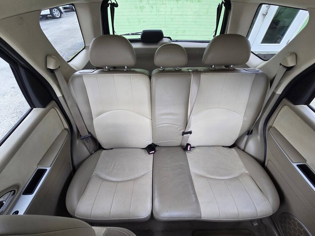 Used 2007 Mercury Mariner Luxury FWD image 16