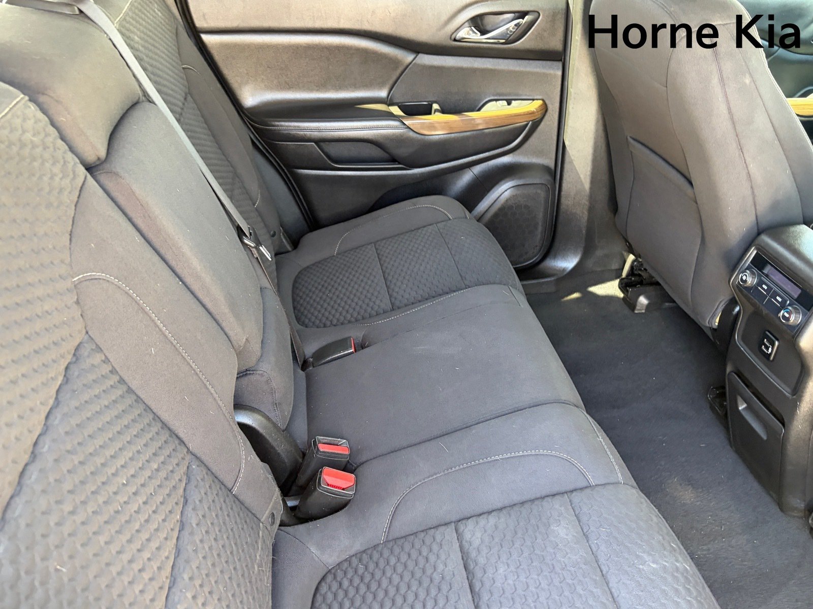 Used 2018 GMC Acadia SLE FWD image 11