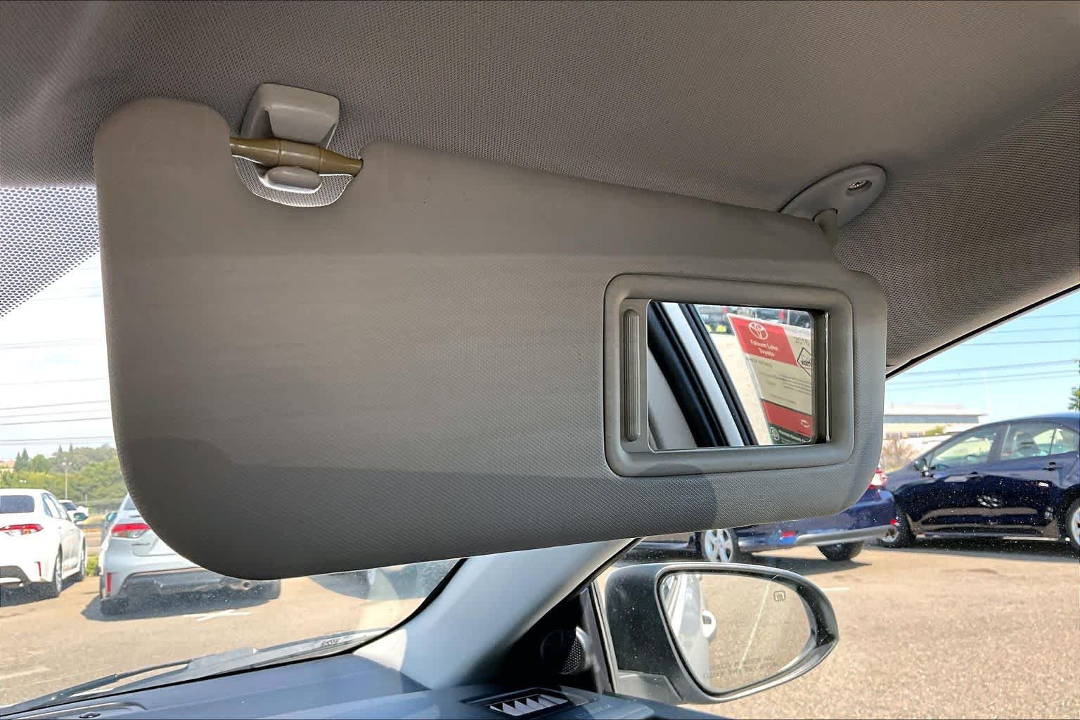 Used 2016 Toyota Corolla LE FWD image 34
