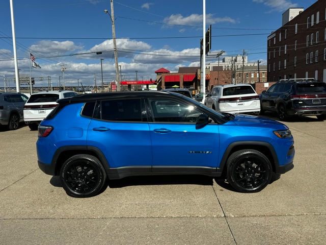 Used 2022 Jeep Compass Altitude w/ Convenience Group image 6