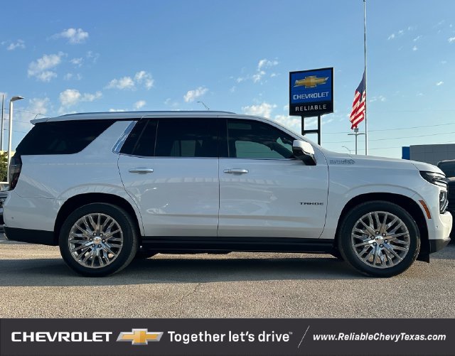 New 2026 Chevrolet Tahoe High Country AWD/4WD image 3