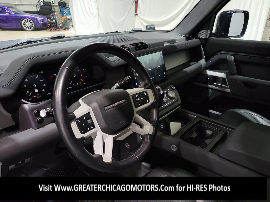 Used 2023 Land Rover Defender 130 SE AWD/4WD image 29